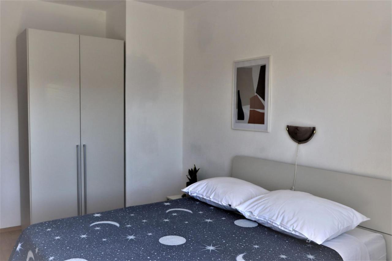 Family Rooms Moela Umag Exterior photo